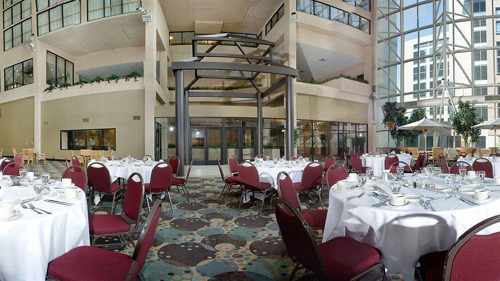 Doubletree By Hilton St Paul Downtown Hotel Saint Paul Exterior photo